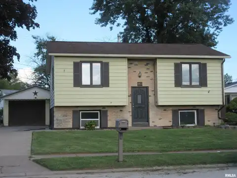 1903 4TH Street West, Milan, IL 61264