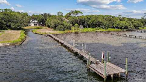 4809 Soundside Dr, Gulf Breeze, FL 32563