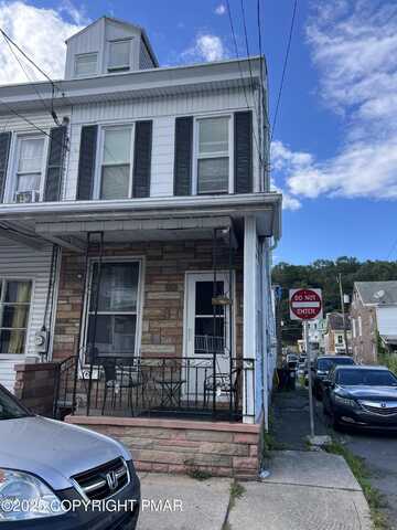 1039 E PINE Street, Mahanoy City, PA 17948