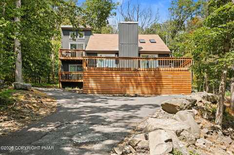 335 Saunders Drive, Bushkill, PA 18324