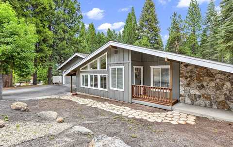 1110 Lake Ridge Road, Lake Almanor, CA 96137