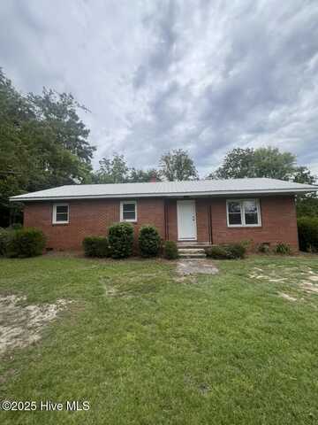 10501 Nc 211, Aberdeen, NC 28315