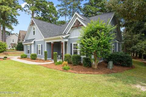 300 Legacy Lakes Way, Aberdeen, NC 28315