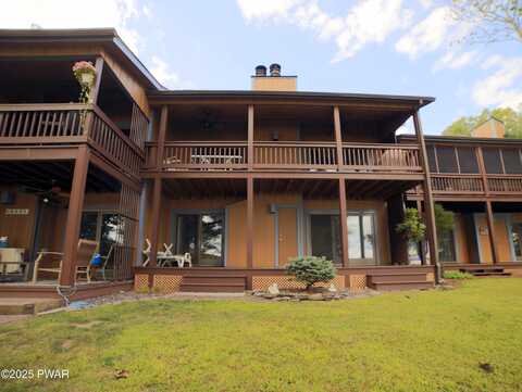 5 Lakefront Circle, Lakeville, PA 18438