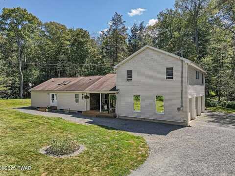 344 Huckleberry Road, Newfoundland, PA 18445