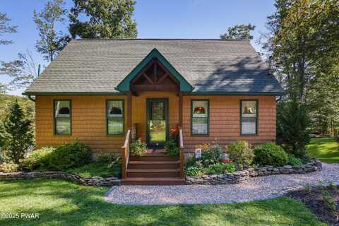 59 W Shore Drive, Hawley, PA 18428