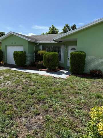9607 Park Row, Boca Raton, FL 33428