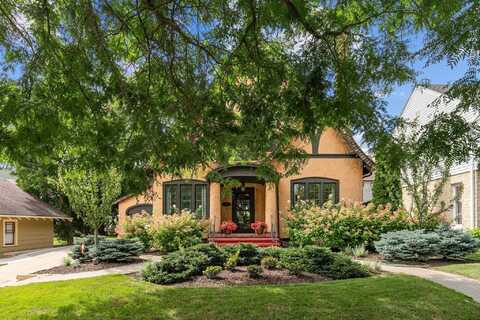 815 S PIERCE Avenue, APPLETON, WI 54914