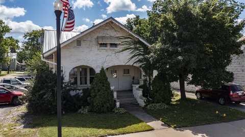 103 W MAIN Street, WEYAUWEGA, WI 54983