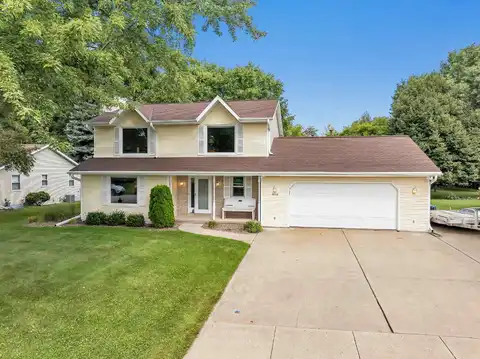2888 SUNRAY Lane, GREEN BAY, WI 54313