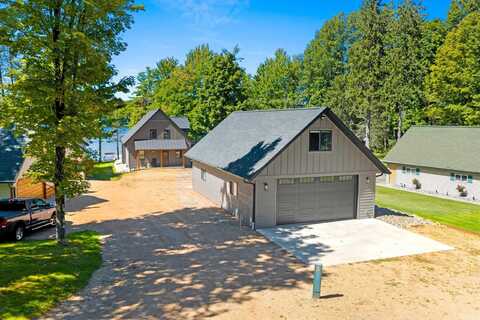 2713 TRUMP LAKE Road, WABENO, WI 54566