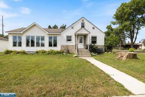 802 6th St, Virginia, MN 55792