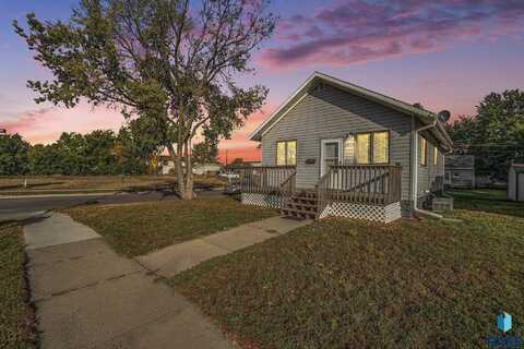 1512 W 7th St, Sioux Falls, SD 57104