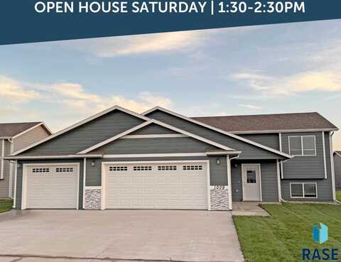 1009 Birch St, Harrisburg, SD 57032