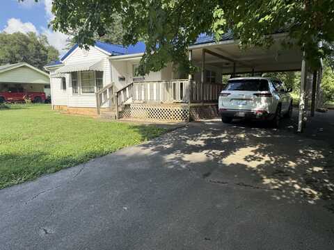 303 E Dale Heights, Horse Cave, KY 42749