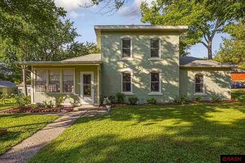 219 Davis Street, Le Sueur, MN 56058