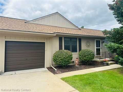 12421 Cambridge Boulevard, South Lyon, MI 48178