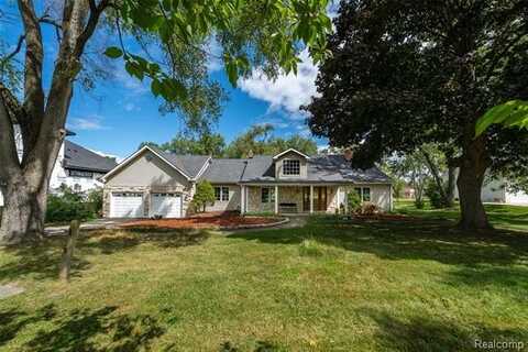 3244 Alpine Road, Troy, MI 48084
