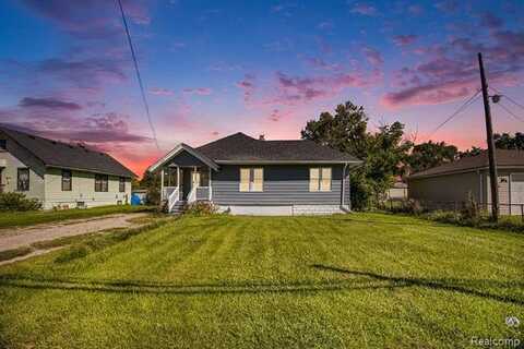 22021 15 Mile Road, Clinton Township, MI 48035