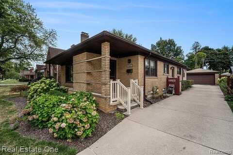 1823 Davis Street, Wyandotte, MI 48192