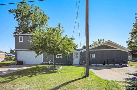 7434 Dyke Road, Clay, MI 48001