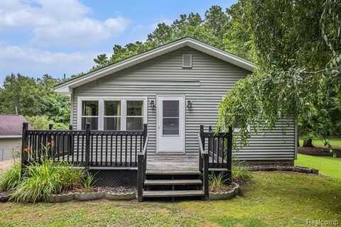 16568 28 Mile Road, Albion, MI 49224