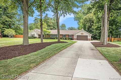 12101 Anthony Drive, Shelby, MI 48315
