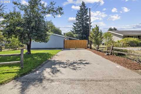 7778 SE HARMONY DR, Milwaukie, OR 97222