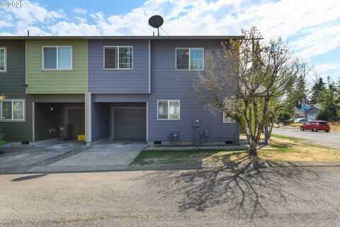 2220 SE 143RD AVE, Portland, OR 97233