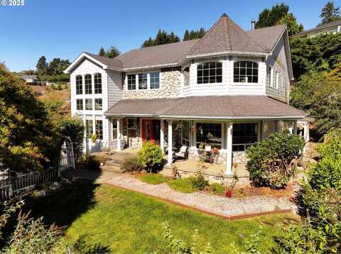 217 MARINE DR, Brookings, OR 97415