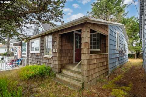 324 6TH AVE, Seaside, OR 97138