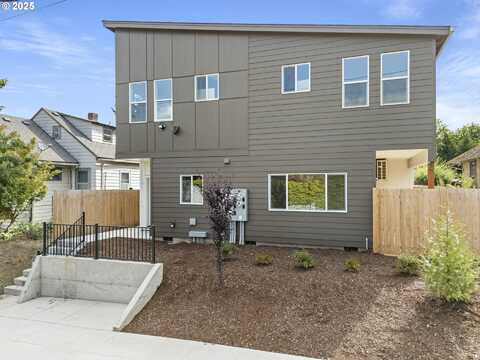 5860 N MISSOURI AVE, Portland, OR 97217