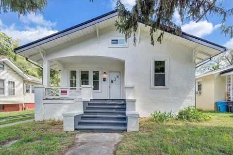 2429 Massachusetts AVE NW, Roanoke, VA 24017