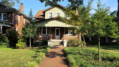1929 Avon RD SW, Roanoke, VA 24015