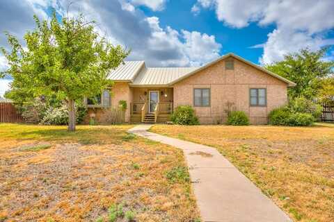 206 Willow Pond St, Ballinger, TX 76821