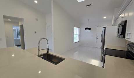 5622 Royal Lake Circle, Boynton Beach, FL 33437