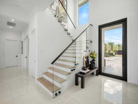 9 Bamboo Lane, Jupiter, FL 33458