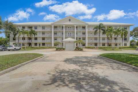 6073 Balboa Circle, Boca Raton, FL 33433