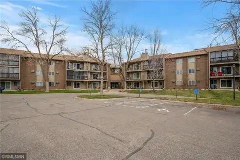 3850 Plymouth Boulevard, Plymouth, MN 55446