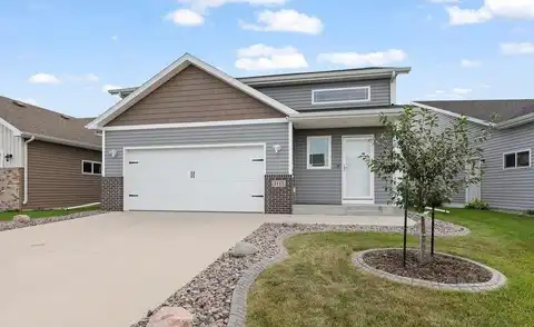 4111 14 Avenue S, Moorhead, MN 56560