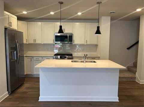 10905 Fountain Place N, Dayton, MN 55369