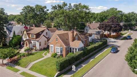 4155 York Avenue N, Robbinsdale, MN 55422