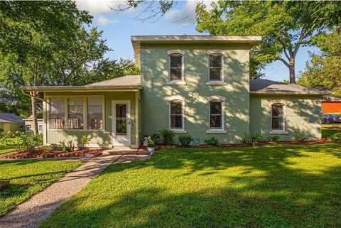 219 Davis Street, Le Sueur, MN 56058