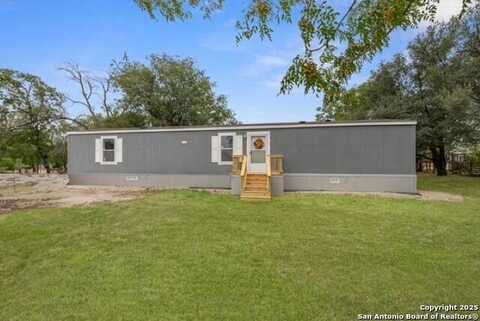 755 Avenue D, Poteet, TX 78065