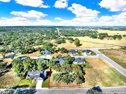 108 Laurel, La Vernia, TX 78121