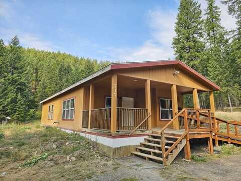 717 Dry Gulch Rd, Colville, WA 99114