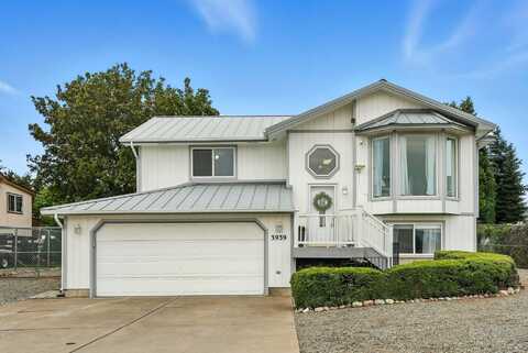 3939 E Upriver Dr, Spokane, WA 99217