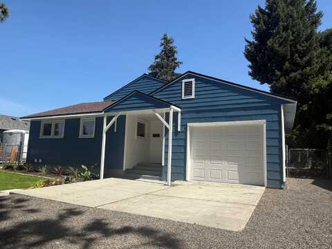 5826 N Belt St, Spokane, WA 99205
