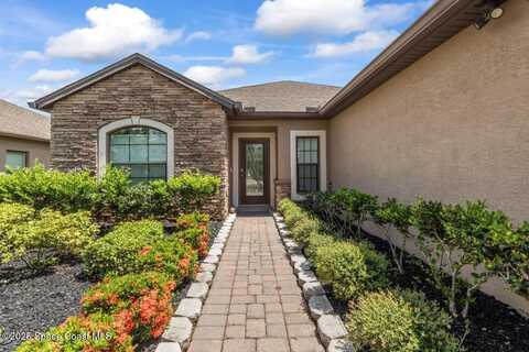 1071 Dillard Drive SE, Palm Bay, FL 32909