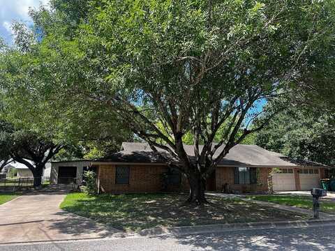 630 South Meyer Street, La Grange, TX 78945